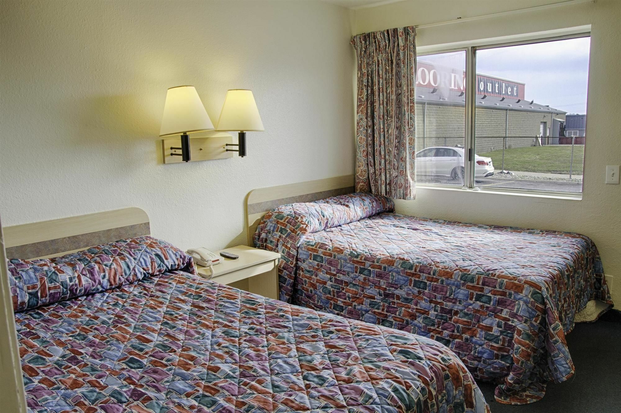 Super 8 By Wyndham Florence Eksteriør bilde